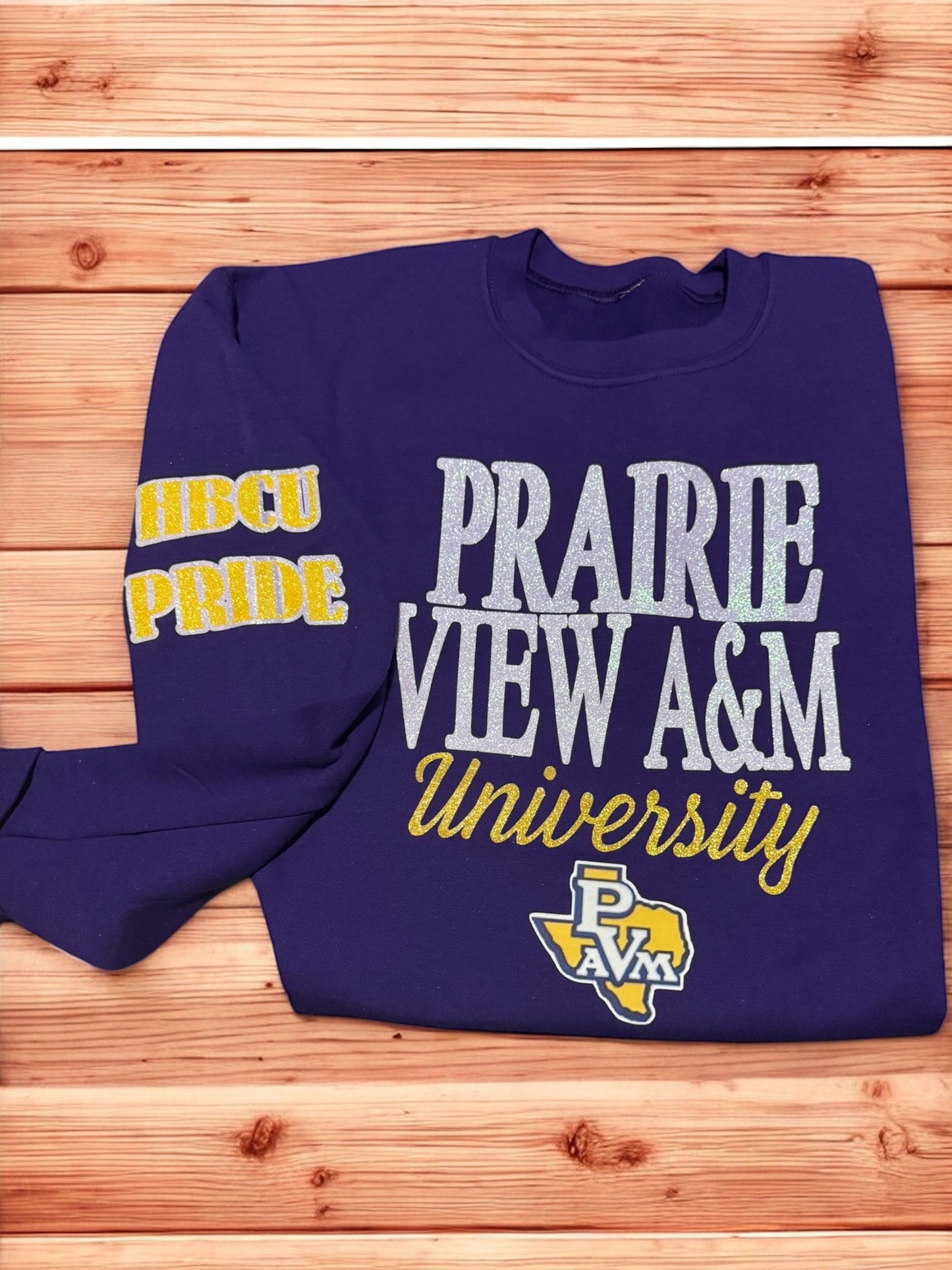 Tees, Sweatshirts & Hoodies