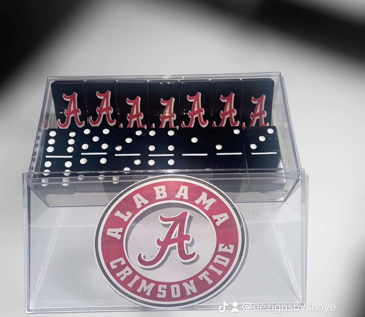 Dominoes
